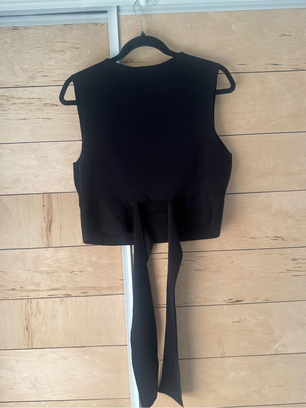 wild fable Black Sleeveless Tie-Back Crop Top